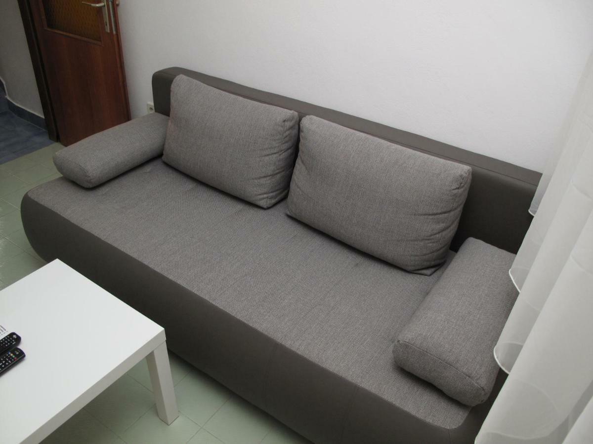 Illy City Centre Apartment 시베니크 외부 사진