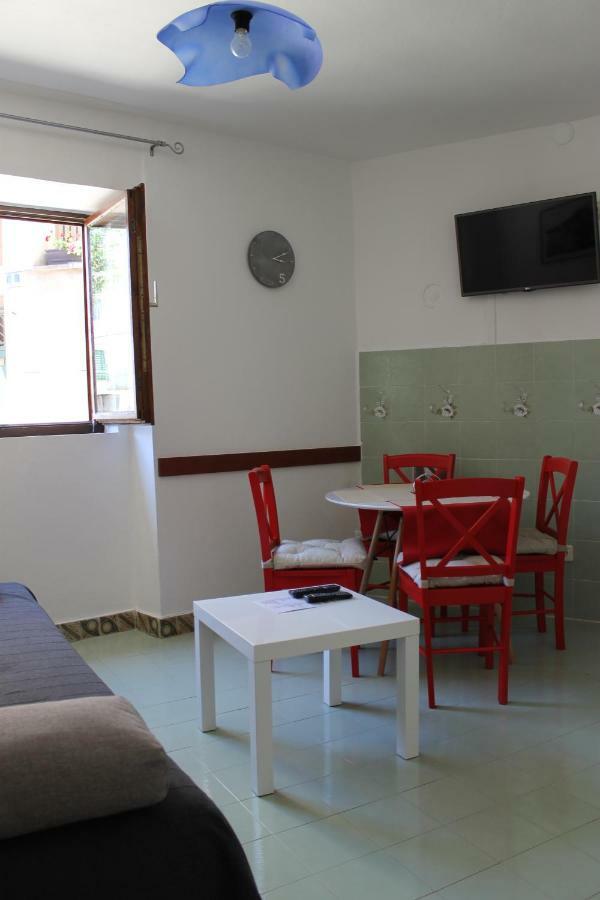 Illy City Centre Apartment 시베니크 외부 사진